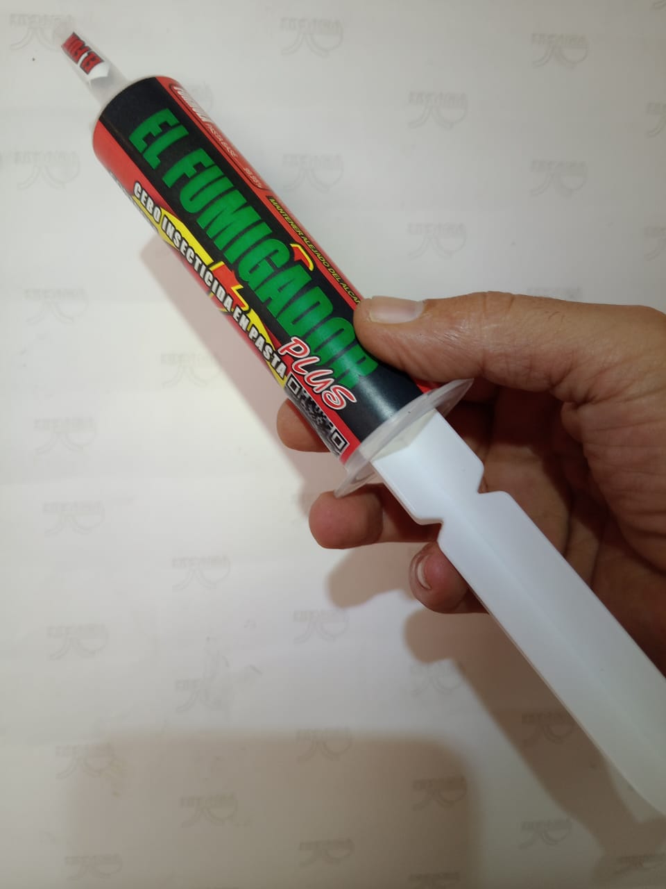 Jeringa El Fumigador Plus 70grs cebo insecticida profesional
